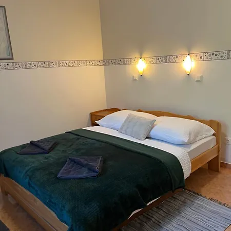 Orsegi Vadasa Panzio فندق مبيت وإفطار 3*